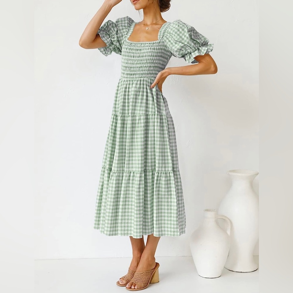 Women’s Mint/Sage and White Dress sz M